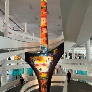 Vista da instalação de Tanka Fonta durante a 36ª Bienal de São Paulo - Fundação Bienal - foto VLamarco